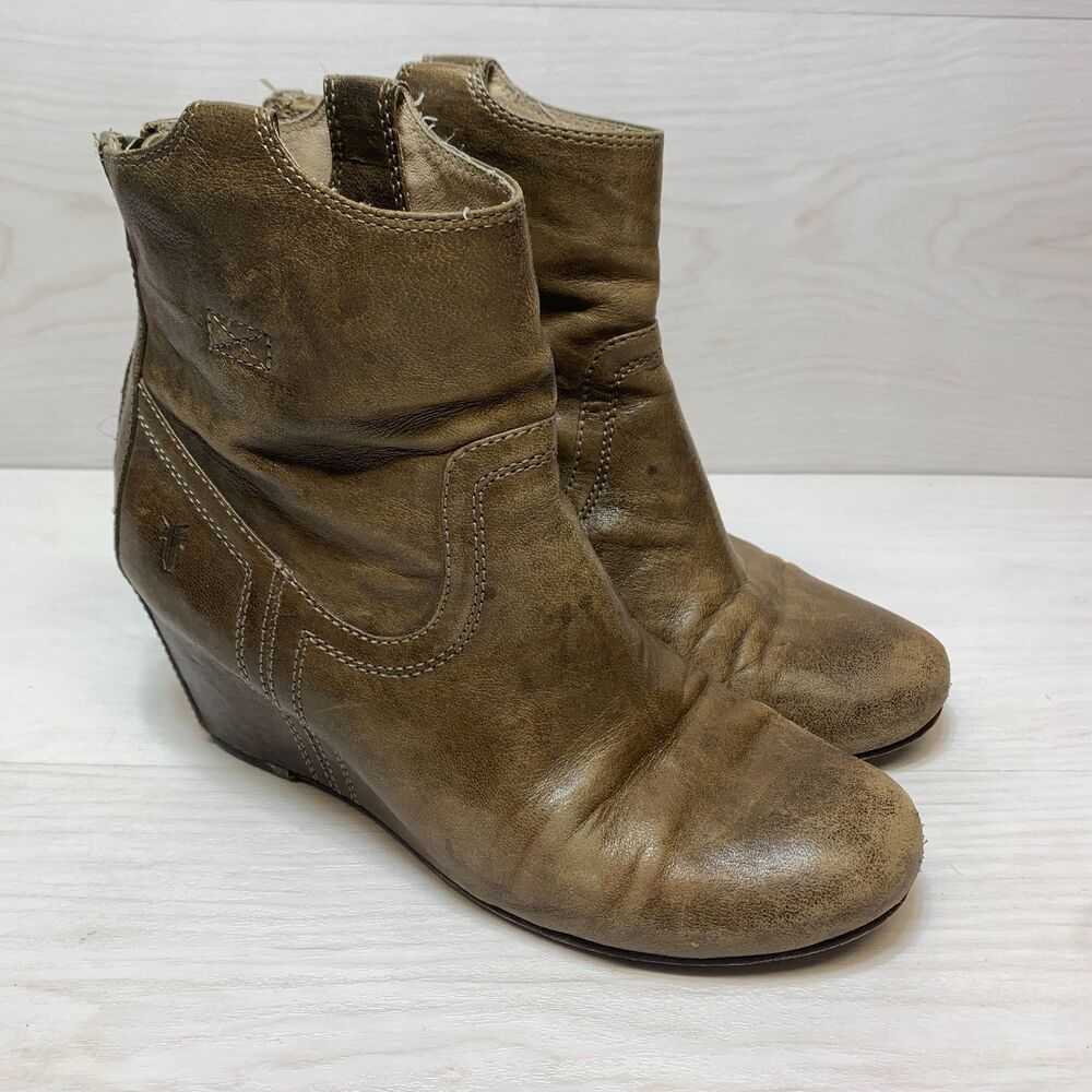 Frye Carson Wedge Booties Women's Size 8.5 Tan Leather Hidden Heel Back Zip